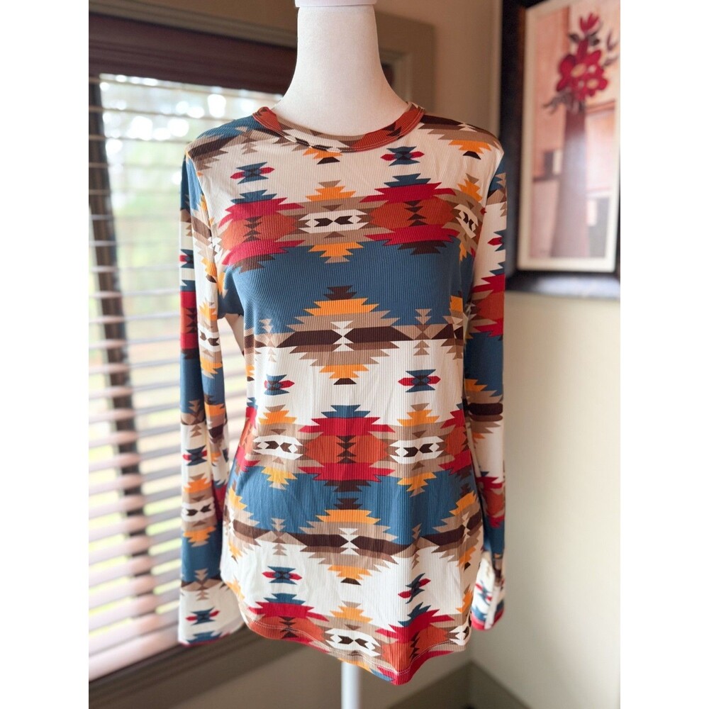 No Boundaries Native American Design size Juniors XL 15-17 long sleeved shirt